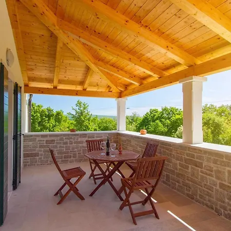 Holiday home Bella Hreljici