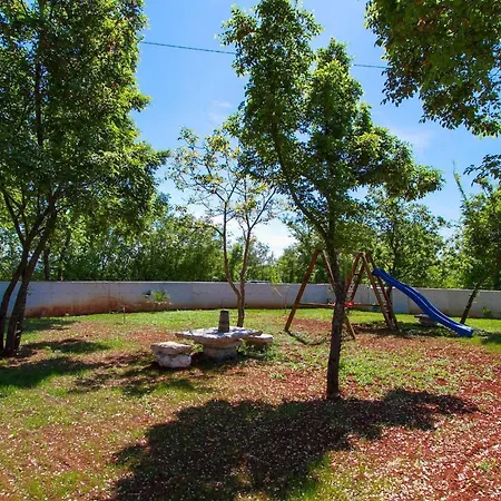 Bella Holiday home