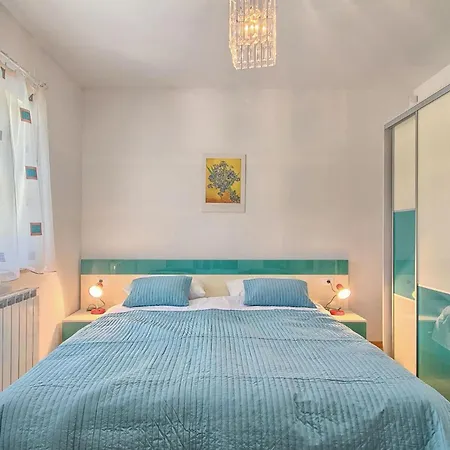 Holiday home Bella Hreljici
